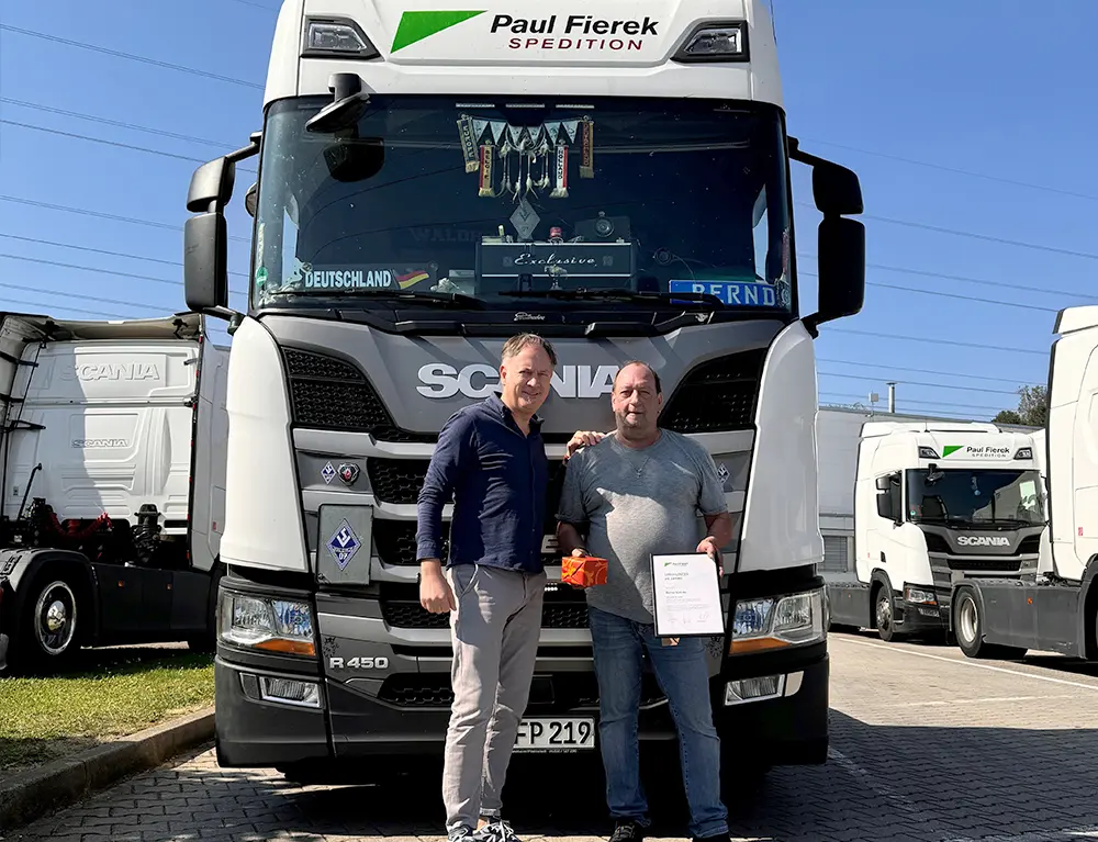 bernd 25 Jahre bei Paul Fierek Spedition SCANIA